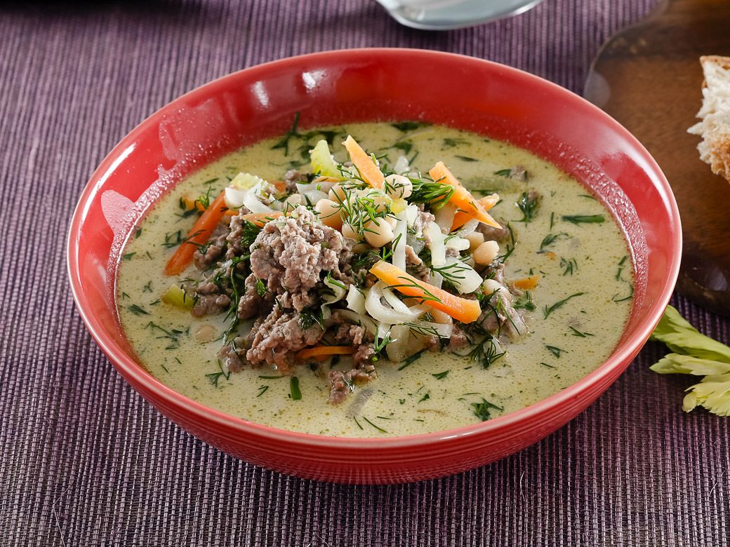Рецепт: Зеленый суп с мясным фаршем в мультиварке