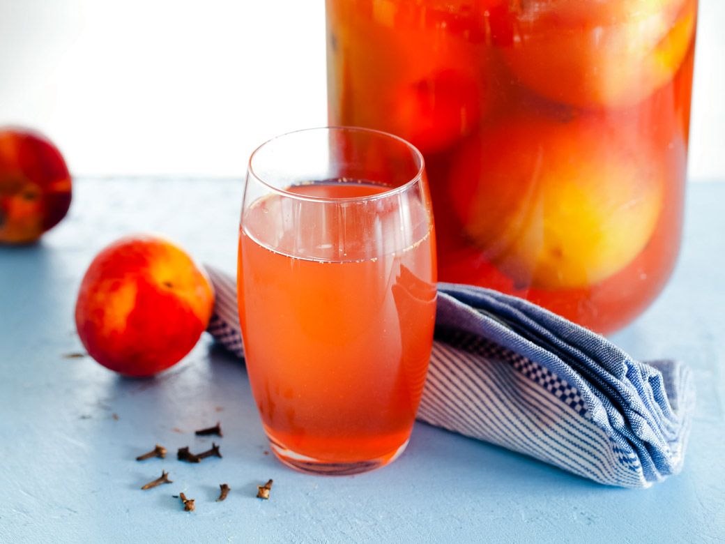 Рецепт: Персики, консервированные в вине в мультиварке